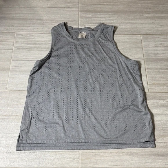 Member’s Mark Set of Three Sleeveless Mesh Tops - Black, Blue, and Gray Large - Picture 5 of 9
